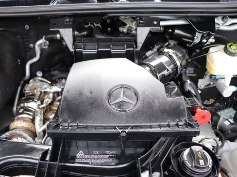 Used 2025 Mercedes-Benz Sprinter 2500 image 51