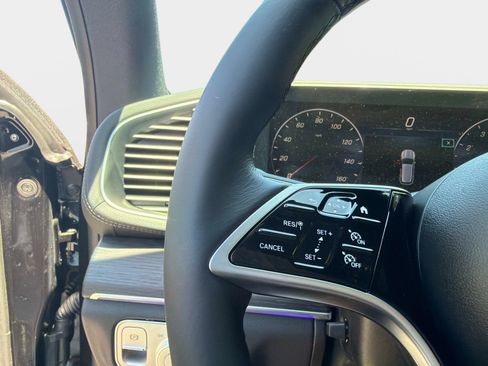 New 2026 Mercedes-Benz GLE 580 4MATIC image 26