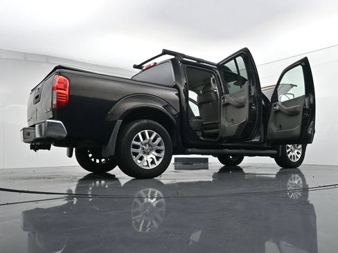 Used 2012 Nissan Frontier SL AWD/4WD image 42