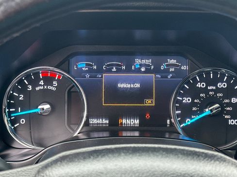 Used 2021 Ford F250 Lariat w/ Chrome Package image 36