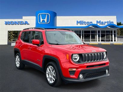 Used 2020 Jeep Renegade Latitude w/ UConnect 8.4 Nav Group