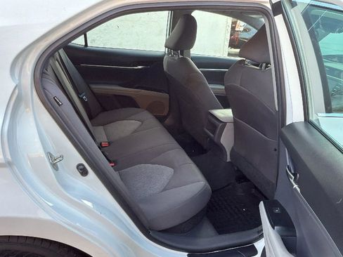 Used 2020 Toyota Camry LE image 26