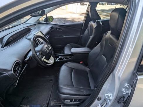 Used 2018 Toyota Prius Prime Advanced FWD image 15