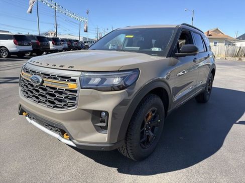 New 2026 Ford Explorer Tremor w/ Tremor Ultimate Package image 9