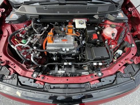 New 2025 Chevrolet Equinox EV LT image 11