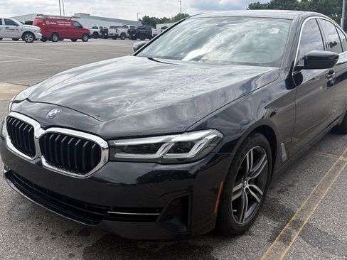 Used 2021 BMW 530i xDrive w/ Convenience Package AWD/4WD image 5