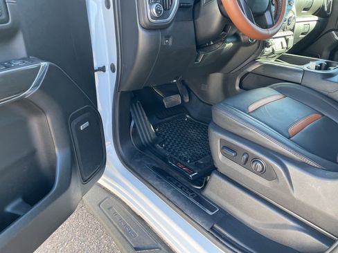 Used 2022 GMC Sierra 1500 AT4 w/ AT4 Premium Package image 14