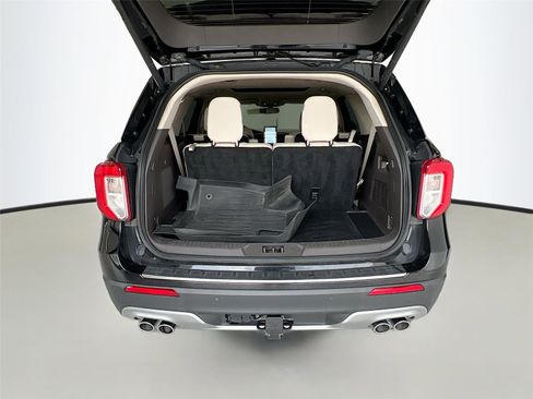 Used 2020 Ford Explorer Platinum w/ Premium Technology Package AWD/4WD image 26