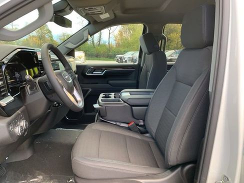 New 2026 GMC Sierra 1500 Elevation image 12