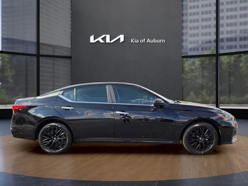 Used 2025 Nissan Altima 2.5 SV image 5