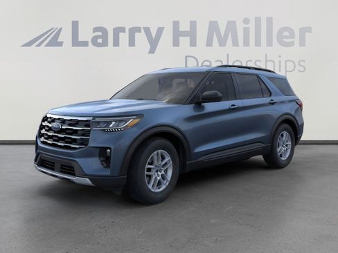 New 2026 Ford Explorer Active w/ Active Comfort Package image 1