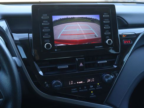 Used 2023 Toyota Camry LE image 24