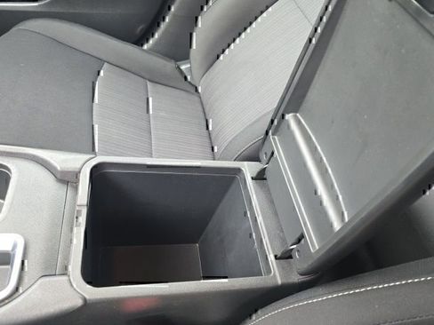 Used 2024 Nissan Sentra SV FWD image 31