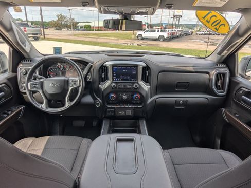Used 2021 Chevrolet Silverado 1500 RST AWD/4WD image 12