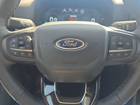 New 2026 Ford Ranger Lariat w/ Black Appearance Package AWD/4WD image 15
