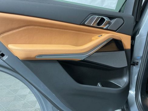 New 2026 BMW X5 xDrive40i w/ M Sport Package image 24