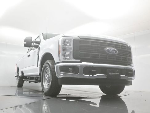 New 2026 Ford F350 XL w/ XL Chrome Package image 45