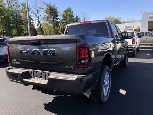New 2026 RAM 2500 Big Horn AWD/4WD image 5