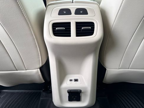 Certified 2023 Buick Envision Avenir AWD/4WD image 39