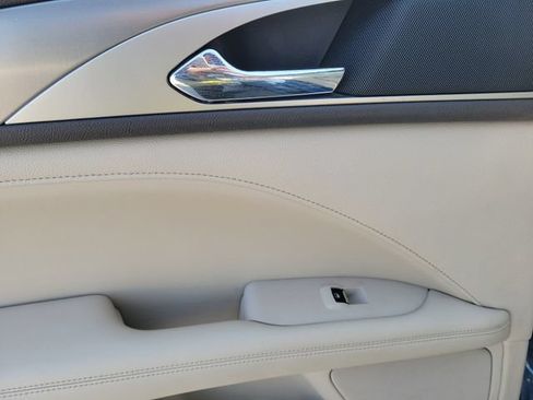 Used 2019 Lincoln MKZ Premiere FWD image 12