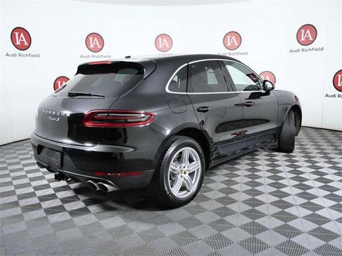 Used 2017 Porsche Macan S image 8