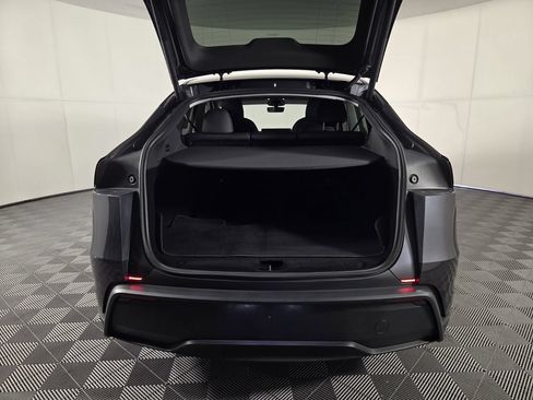 Used 2026 Tesla Model Y AWD image 27