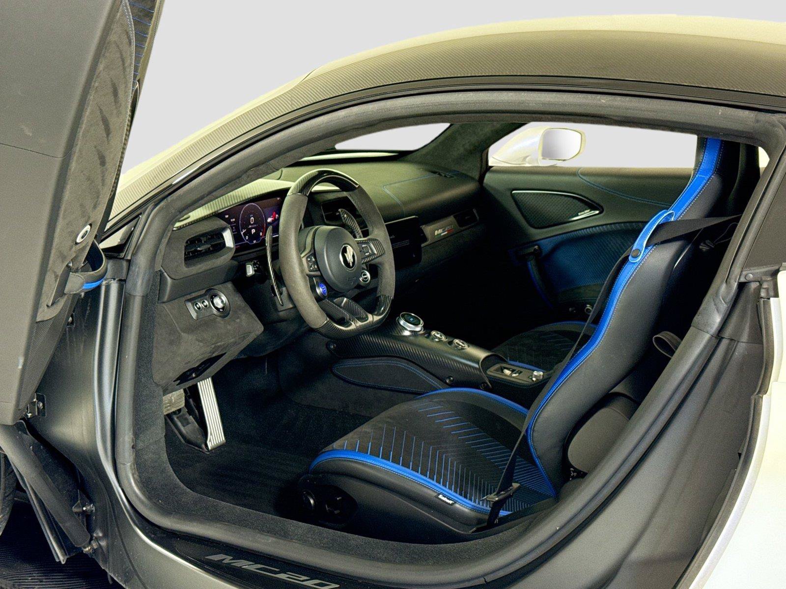 Used 2023 Maserati MC20 Coupe RWD image 11