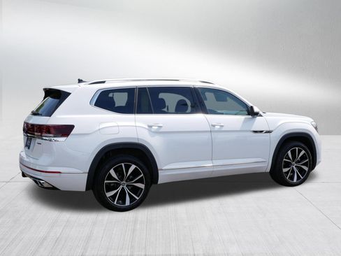 Certified 2026 Volkswagen Atlas SEL Premium R-Line AWD/4WD image 7