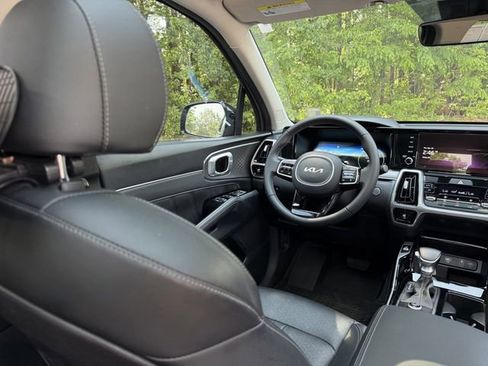 Certified 2023 Kia Sorento SX FWD image 44