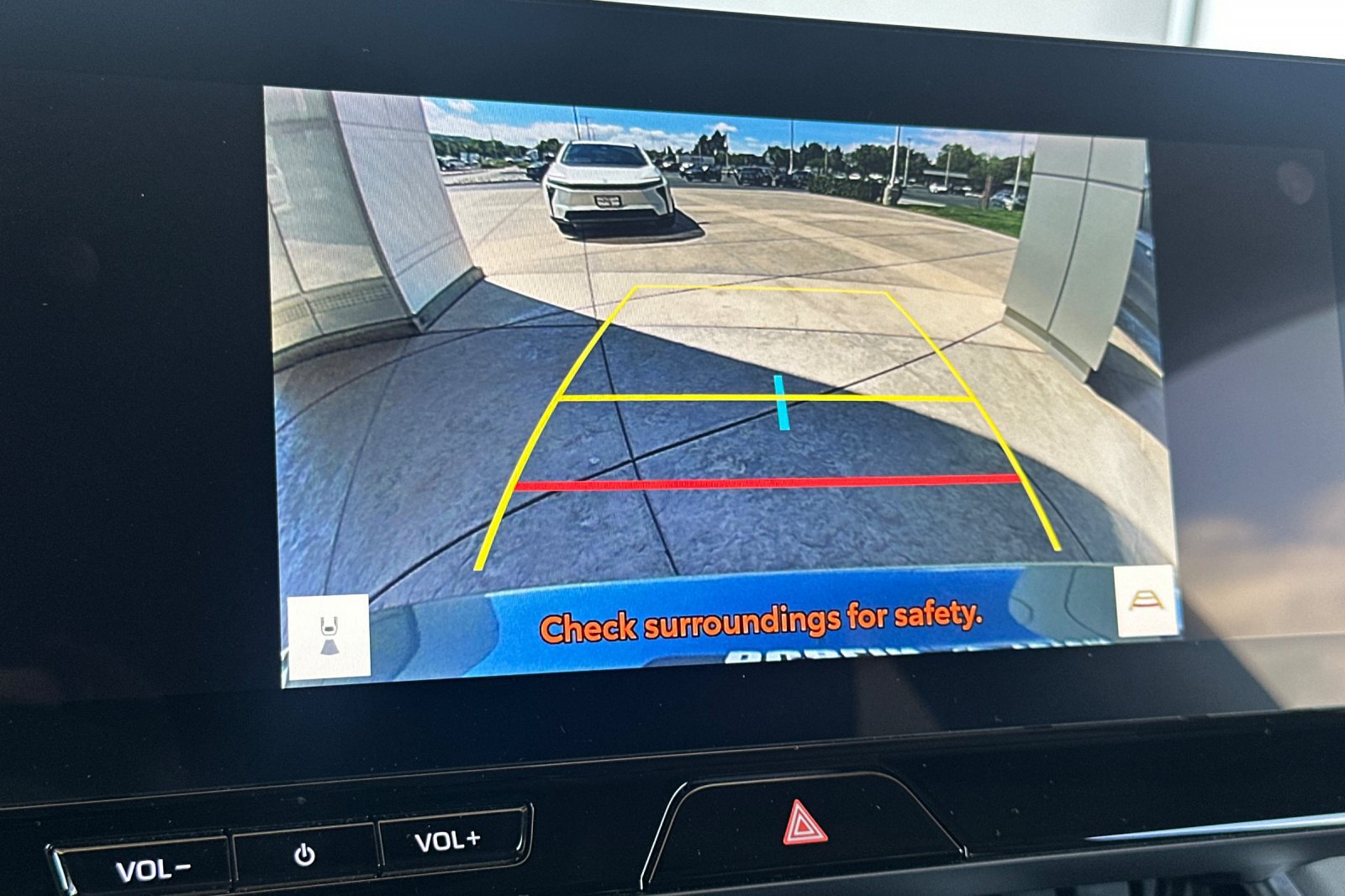 Certified 2024 Toyota Venza XLE AWD/4WD image 23