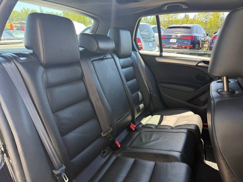 Used 2013 Volkswagen Golf R 4-Door AWD/4WD image 18