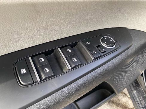 Used 2022 Kia Forte LXS w/ LXS Technology Package image 13