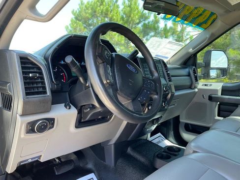 Used 2017 Ford F250 XL w/ Power Equipment Group AWD/4WD image 13