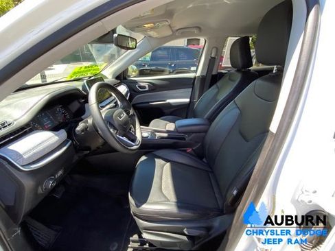 Used 2022 Jeep Compass Latitude FWD image 26