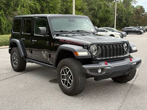 Used 2024 Jeep Wrangler Unlimited Rubicon AWD/4WD image 7