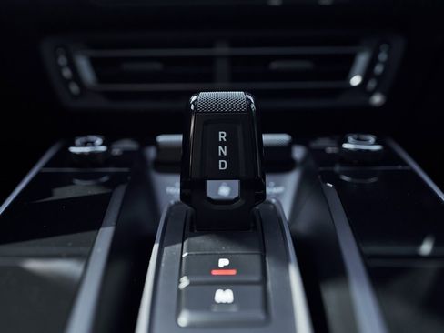 Used 2025 Porsche 911 Turbo S image 63