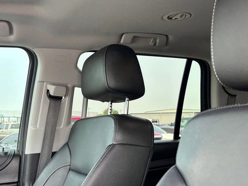 Used 2019 Chevrolet Tahoe LT w/ Luxury Package RWD image 14