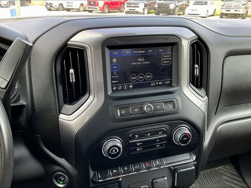 Used 2023 Chevrolet Silverado 1500 Custom image 6