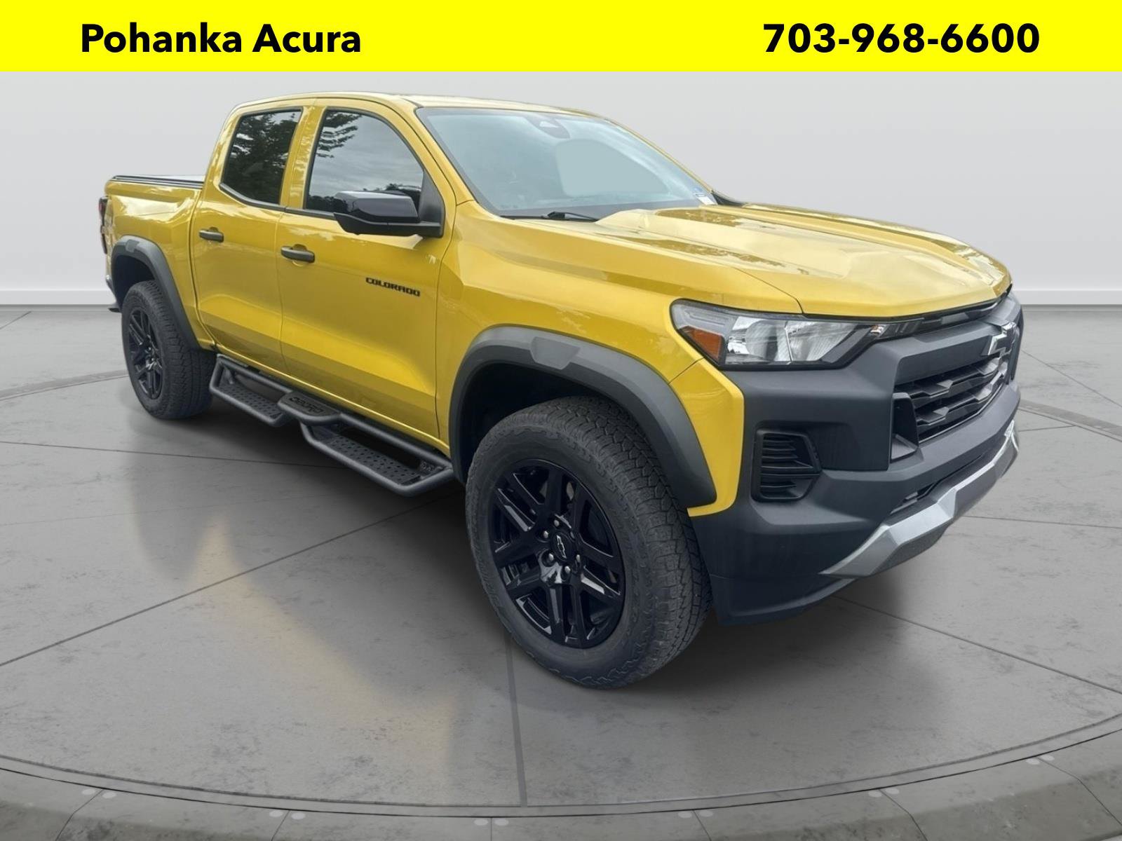 Used 2023 Chevrolet Colorado Trail Boss w/ Technology Package AWD/4WD image 1