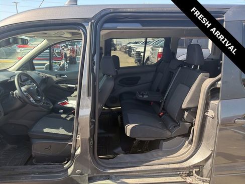 Used 2022 Ford Transit Connect XLT FWD image 10