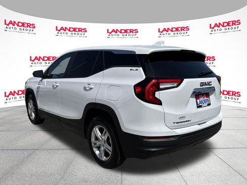 Used 2022 GMC Terrain SLE FWD image 5