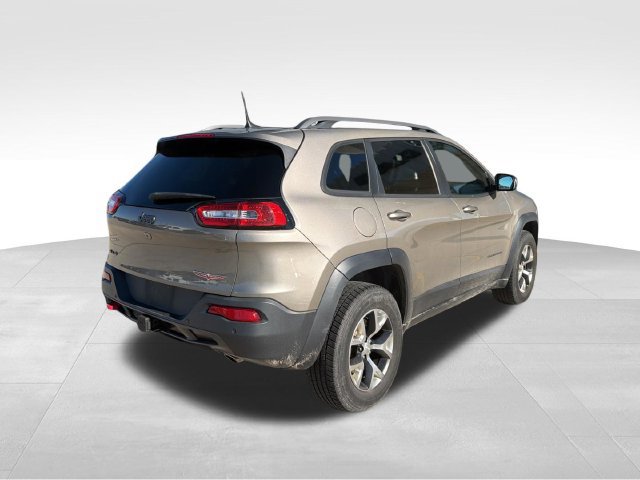 Used 2017 Jeep Cherokee Trailhawk w/ Cold Weather Group AWD/4WD image 7