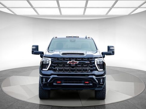 Used 2024 Chevrolet Silverado 2500 ZR2 w/ Snow Plow Prep/Camper Package image 6