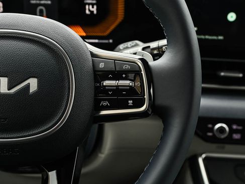 New 2026 Kia Carnival EX image 23