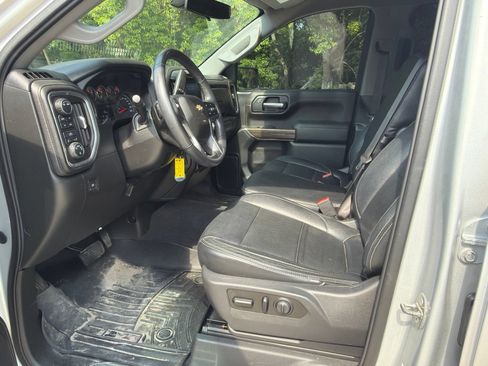 Used 2020 Chevrolet Silverado 1500 LT w/ Fleet Comfort Package AWD/4WD image 10