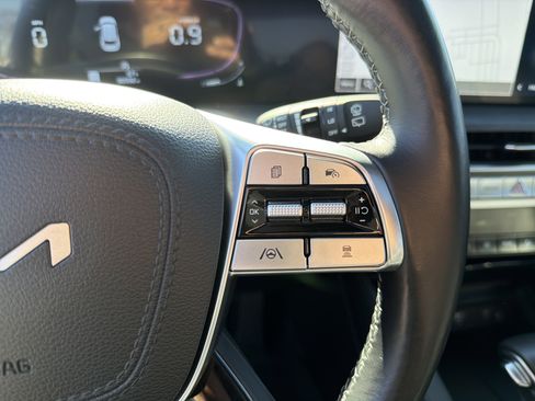 Used 2023 Kia Telluride EX X-Line image 11