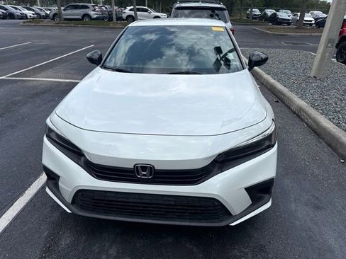 Used 2022 Honda Civic Sport image 2
