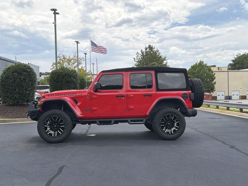 Used 2019 Jeep Wrangler Unlimited Rubicon AWD/4WD image 13