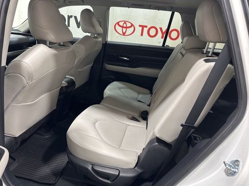 Used 2024 Toyota Grand Highlander XLE image 20