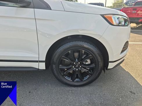 Certified 2024 Ford Edge SE w/ Black Appearance Package AWD/4WD image 10